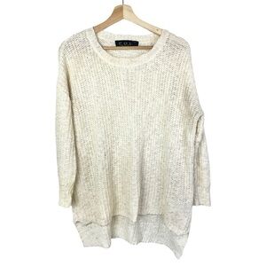Boutique POL White Crew Neck Relaxed Fit High Low Knit Sweater S